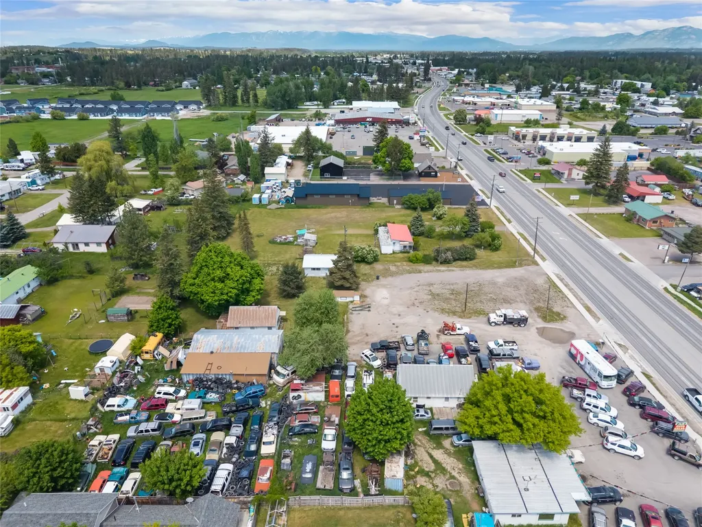 2108 1/2 Us Hwy 2 E Kalispell MT 59901