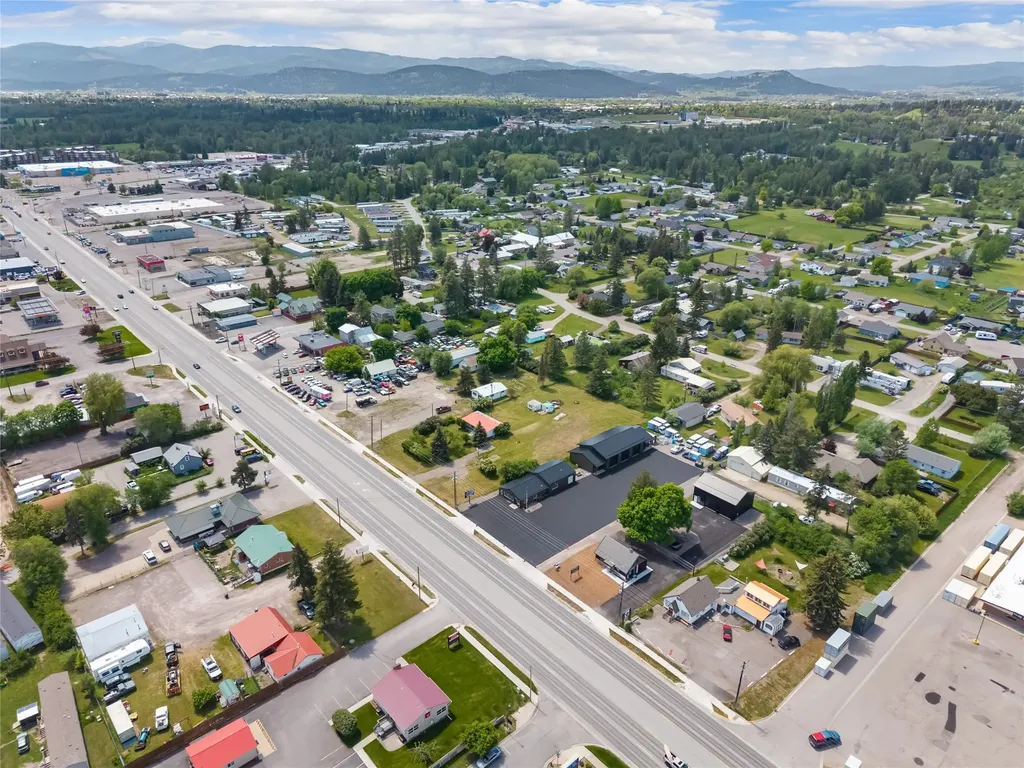 2108 1/2 Us Hwy 2 E Kalispell MT 59901