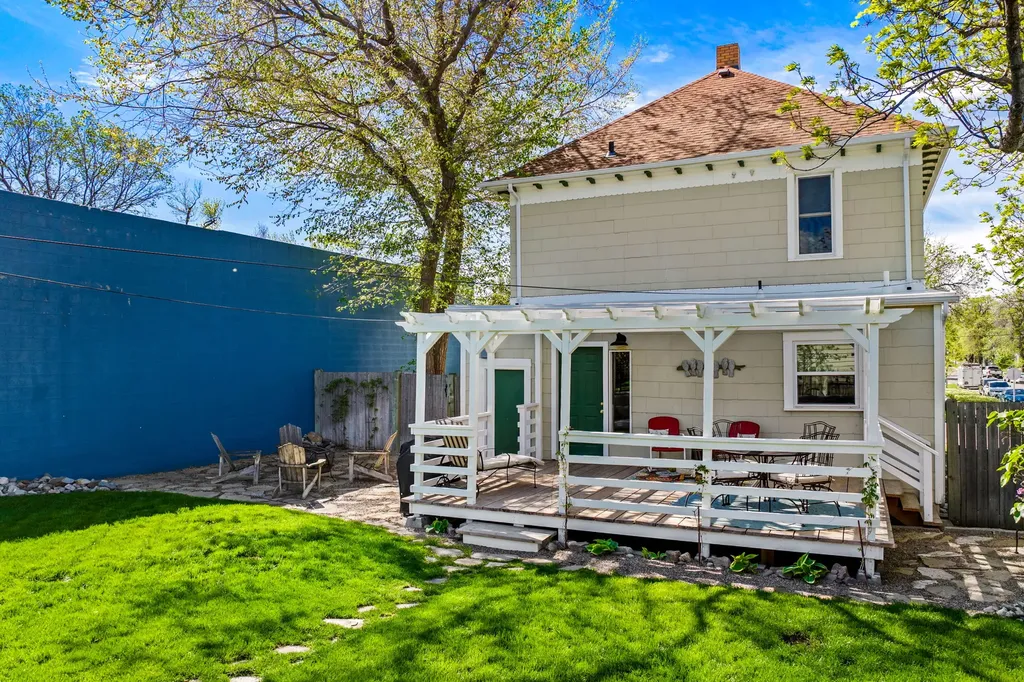 701 8th Avenue N Great Falls MT 59401