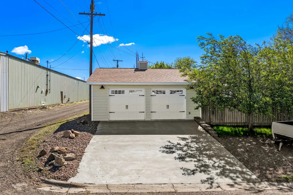 701 8th Avenue N Great Falls MT 59401