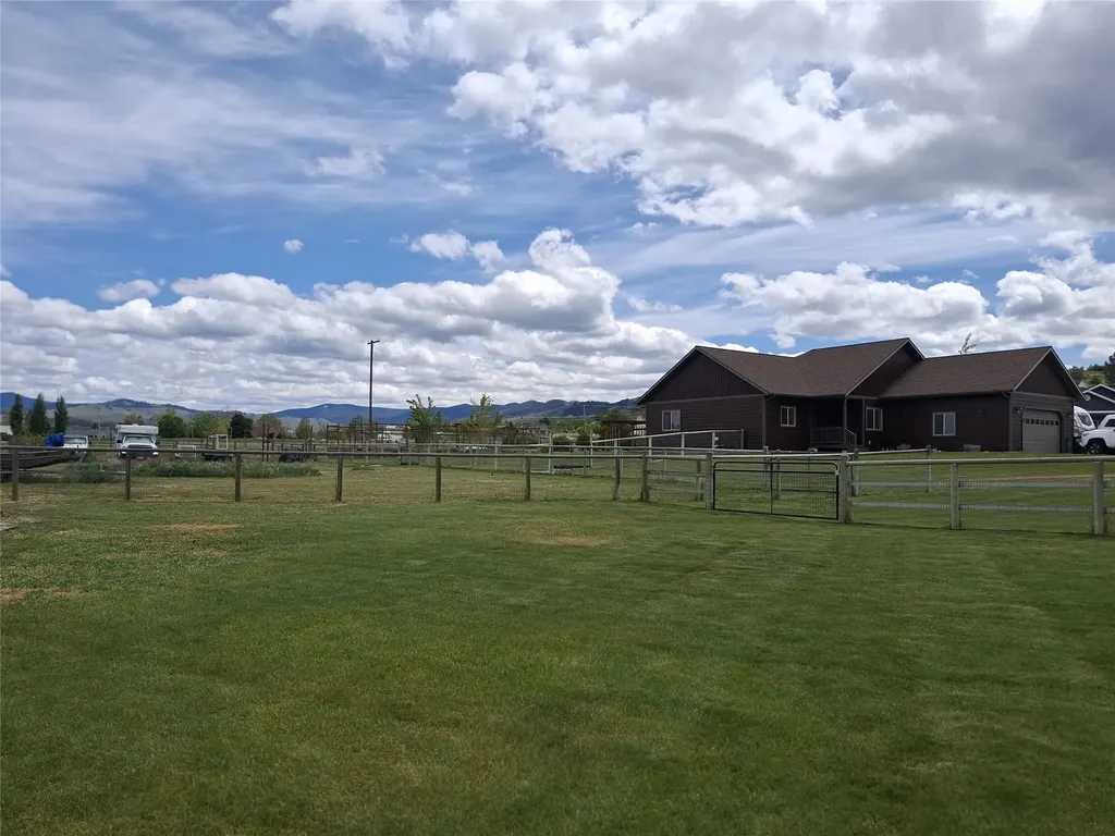 1025 Talons Court Hamilton MT 59840