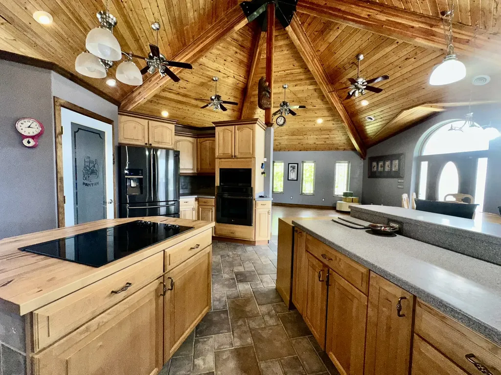 505 Fifth Avenue W Ryegate MT 59074