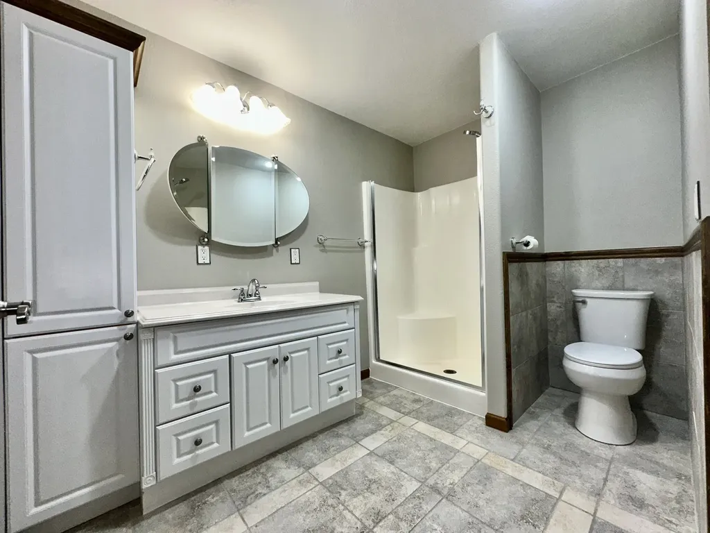 505 Fifth Avenue W Ryegate MT 59074