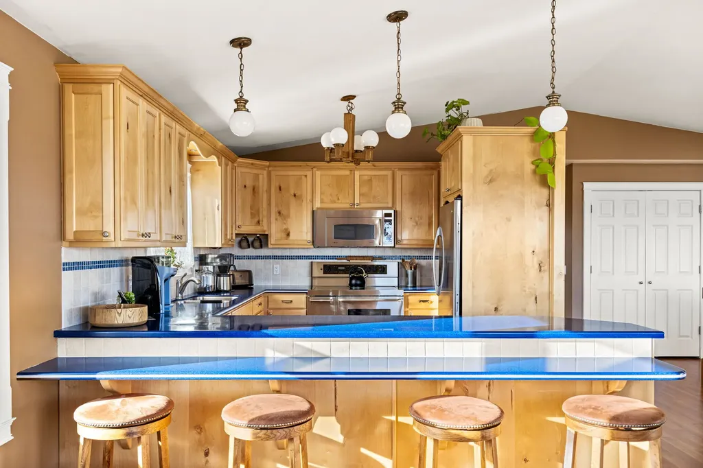 10 Windmill Lane Wilsall MT 59086