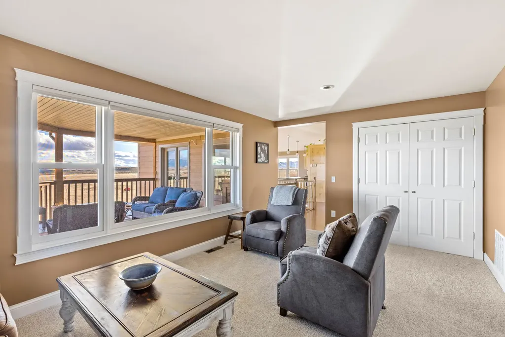 10 Windmill Lane Wilsall MT 59086