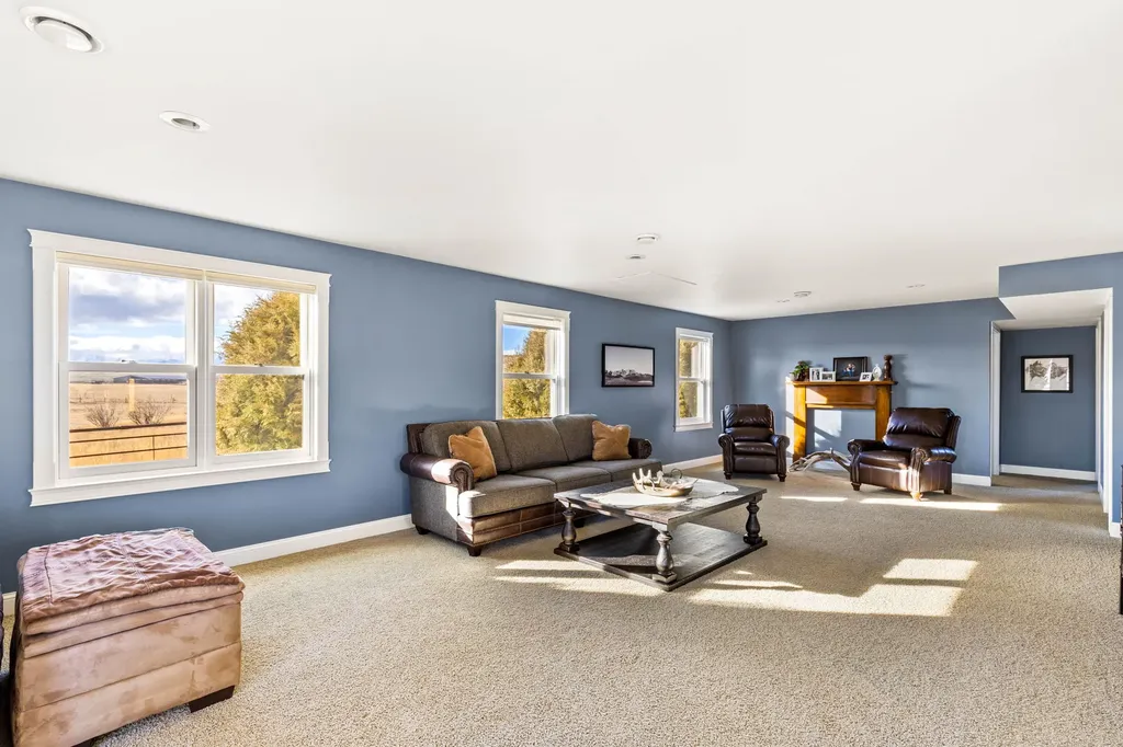 10 Windmill Lane Wilsall MT 59086