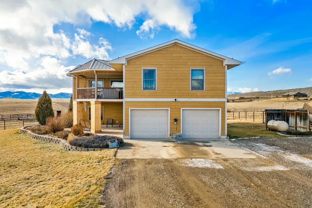 10 Windmill Lane Wilsall MT 59086