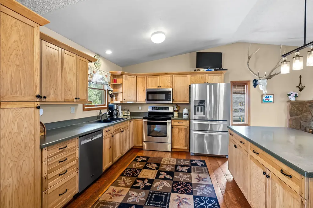 59 Whitetail Lane Clancy MT 59634