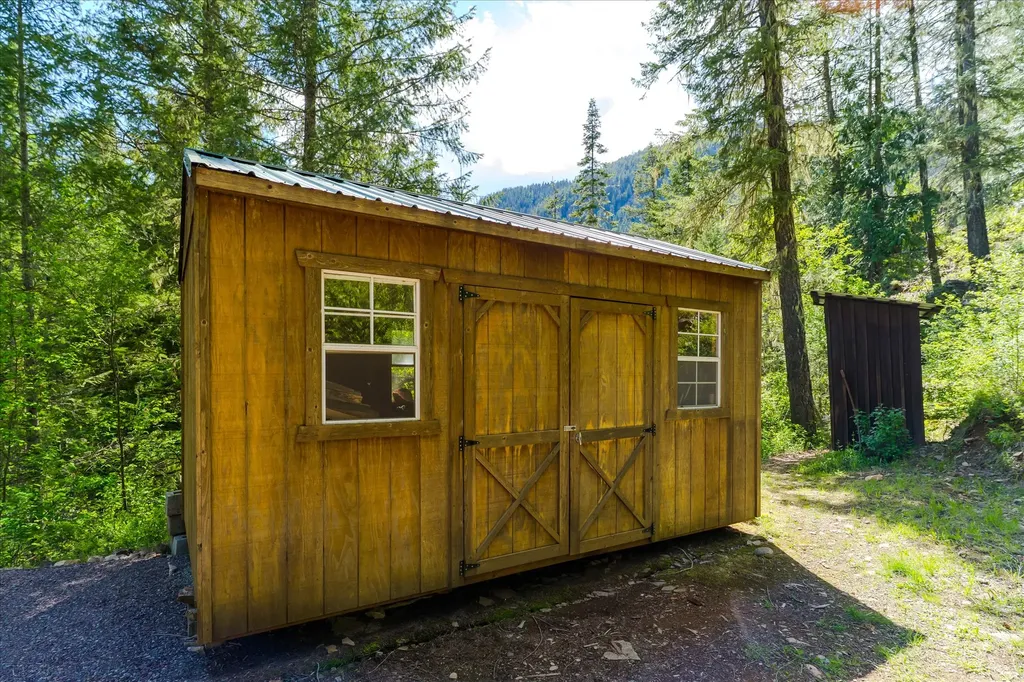 35 Otter Ln & 12 Wayback Circle Noxon MT 59853