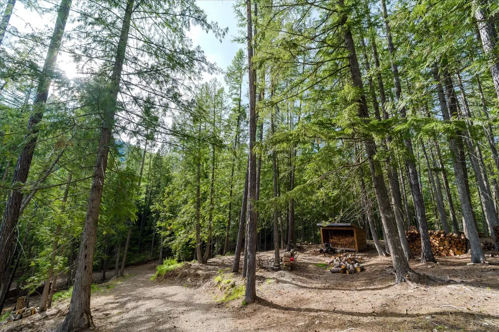 35 Otter Ln & 12 Wayback Circle Noxon MT 59853