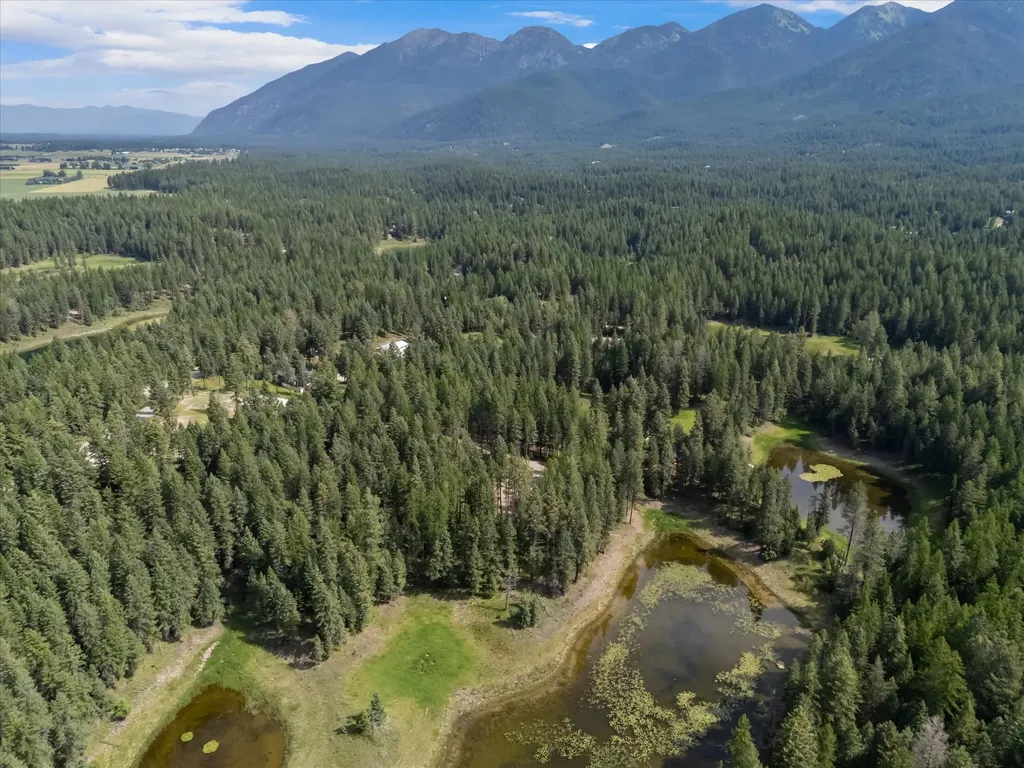 328 Kathy Lake Lane Kalispell MT 59901