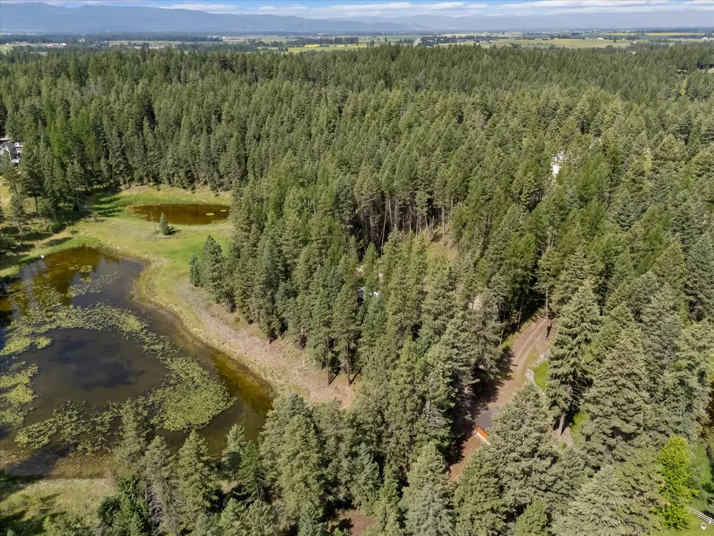 328 Kathy Lake Lane Kalispell MT 59901