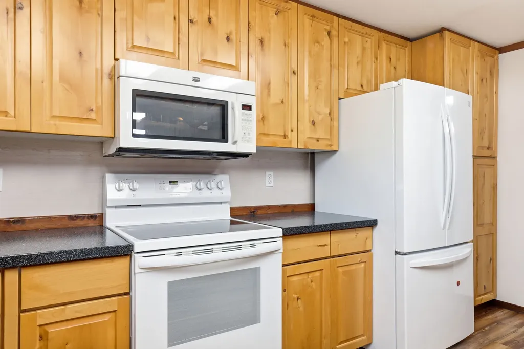801 Amsterdam Boulevard Belgrade MT 59714