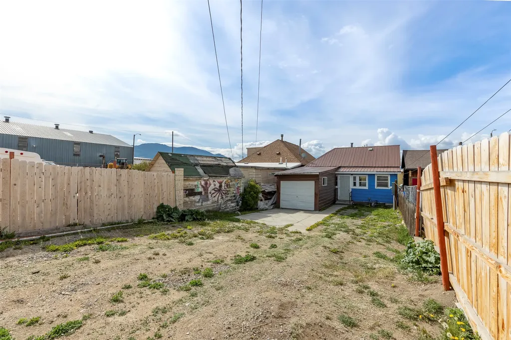1327 Farrell Street Butte MT 59701