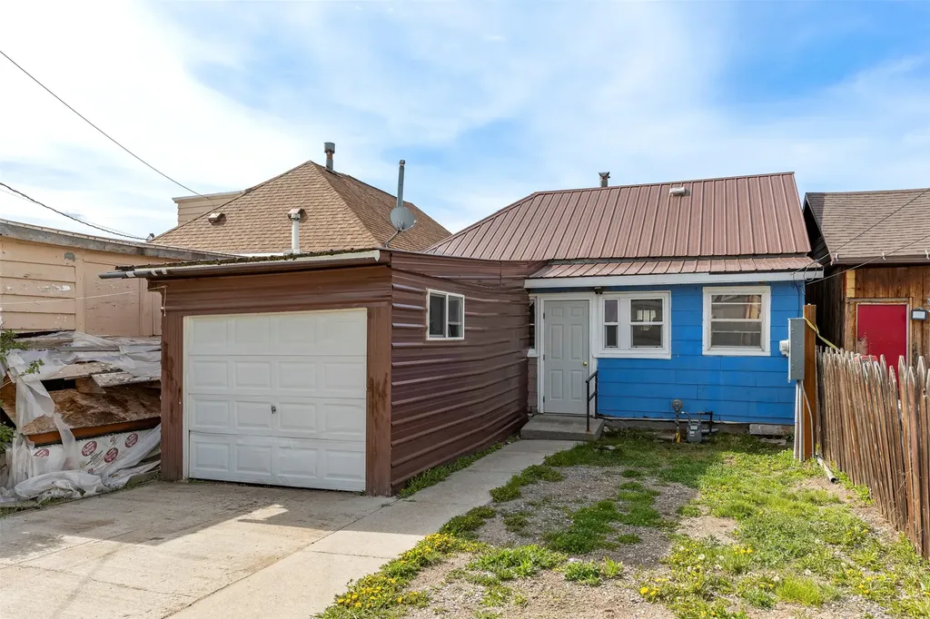 1327 Farrell Street Butte MT 59701