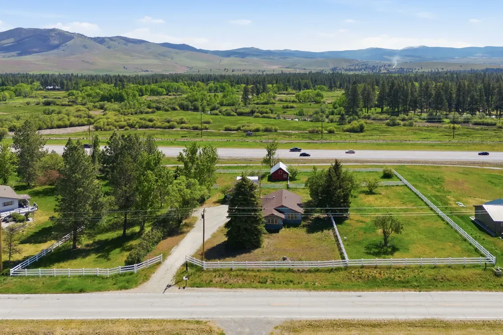 21500 Old Us Highway 93 Florence MT 59833