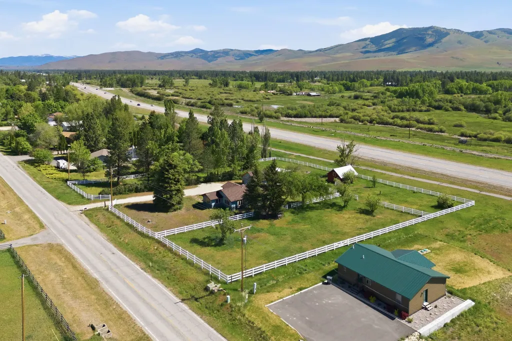 21500 Old Us Highway 93 Florence MT 59833