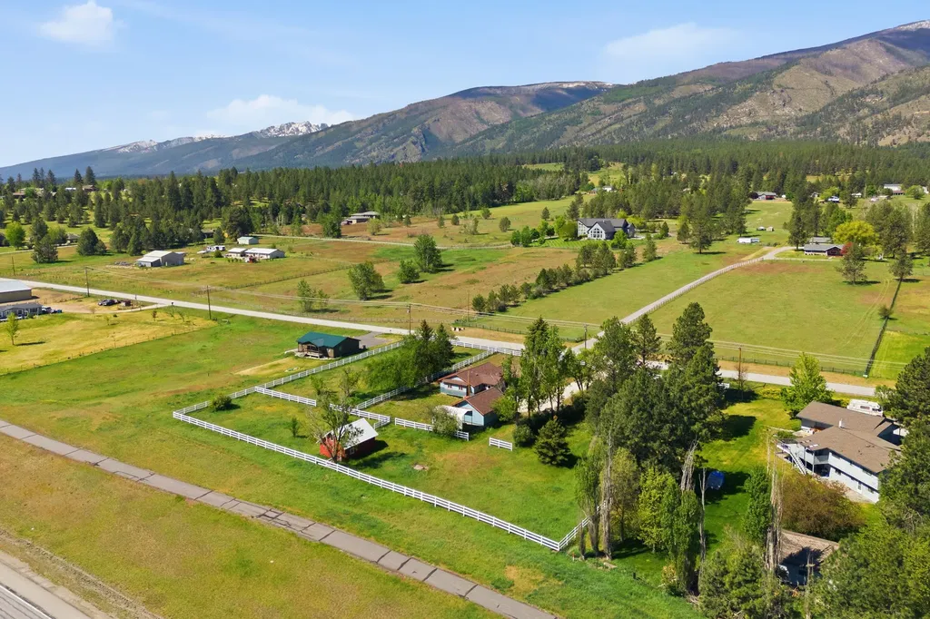 21500 Old Us Highway 93 Florence MT 59833