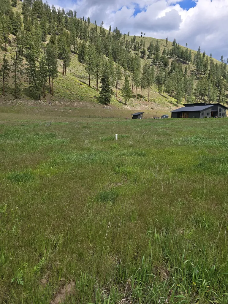 991 Mullan Road E Superior MT 59872