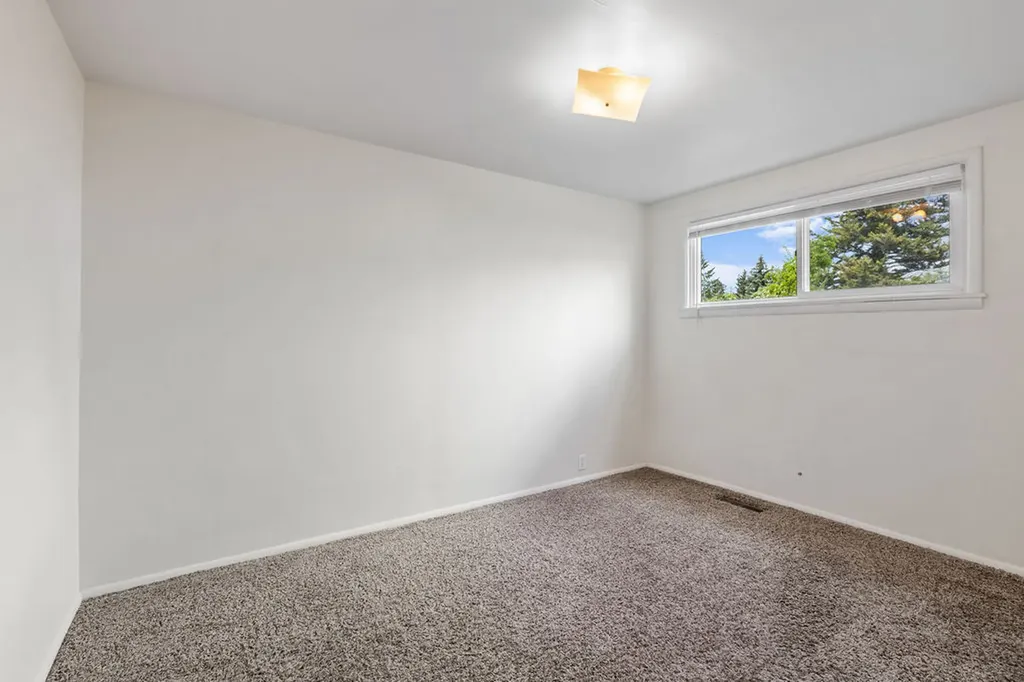 419 9th Avenue W Kalispell MT 59901