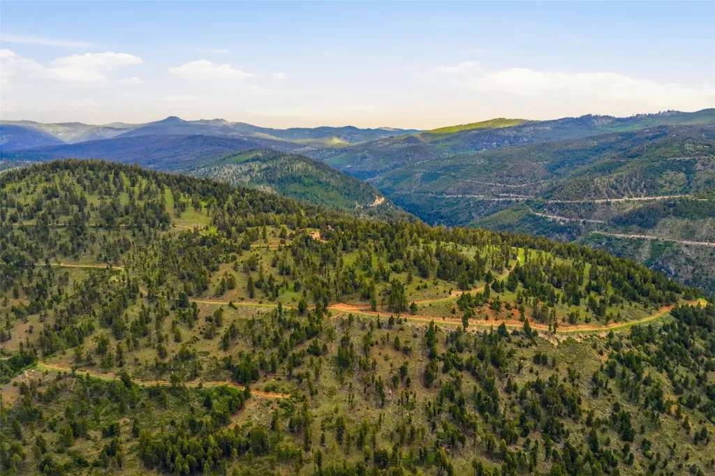 35465 Lessnau Lane Clinton MT 59825