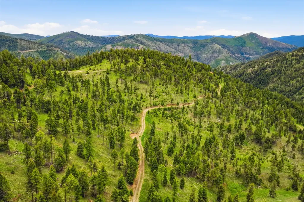 35465 Lessnau Lane Clinton MT 59825