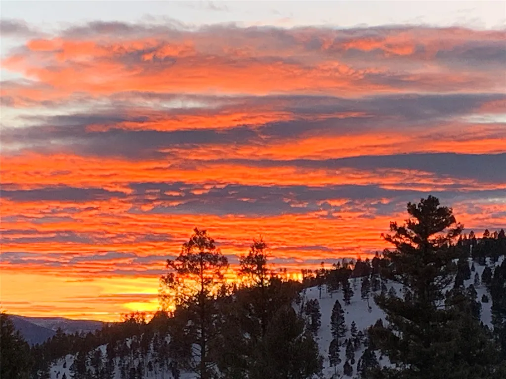 35465 Lessnau Lane Clinton MT 59825