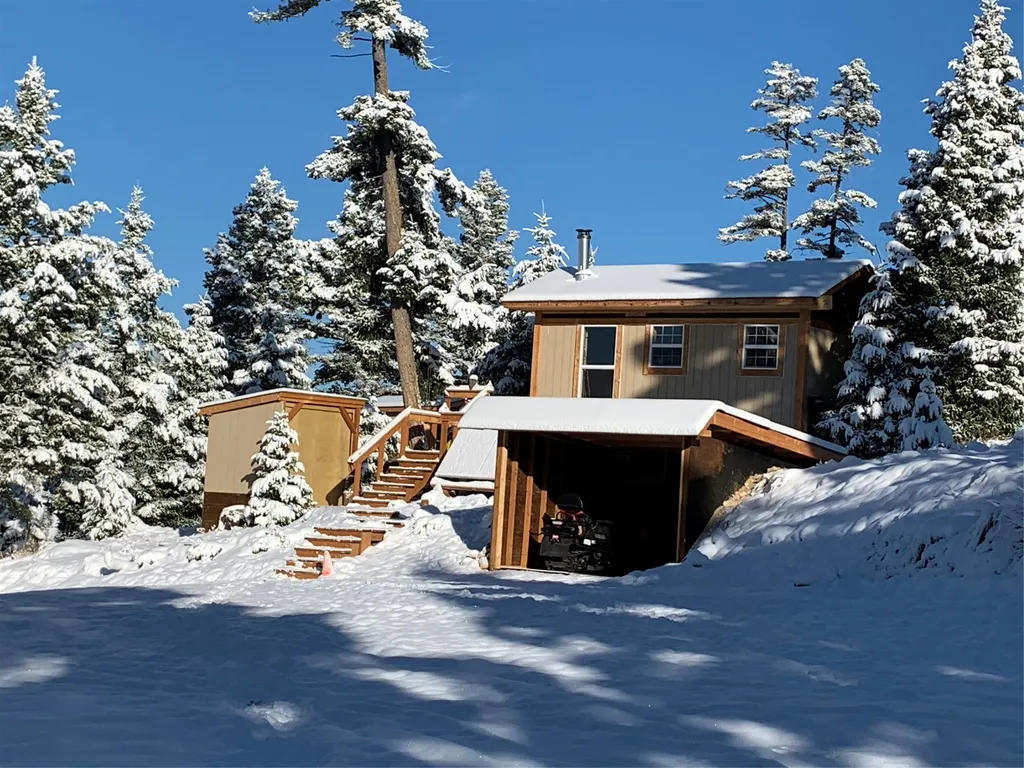 35465 Lessnau Lane Clinton MT 59825