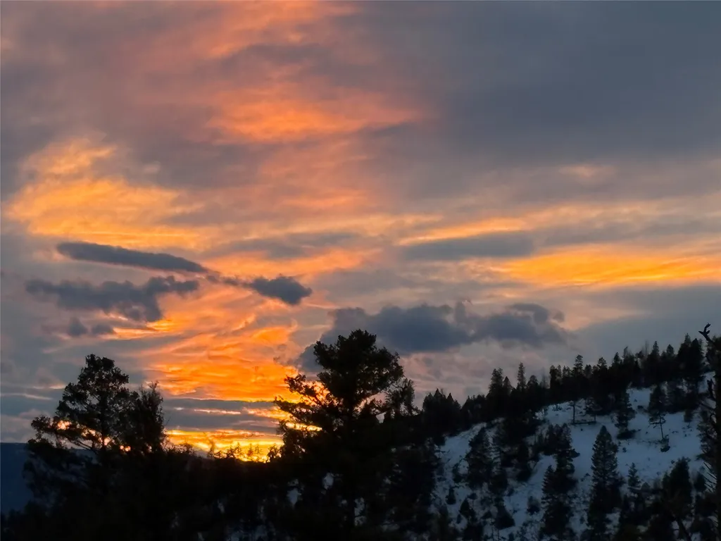 35465 Lessnau Lane Clinton MT 59825