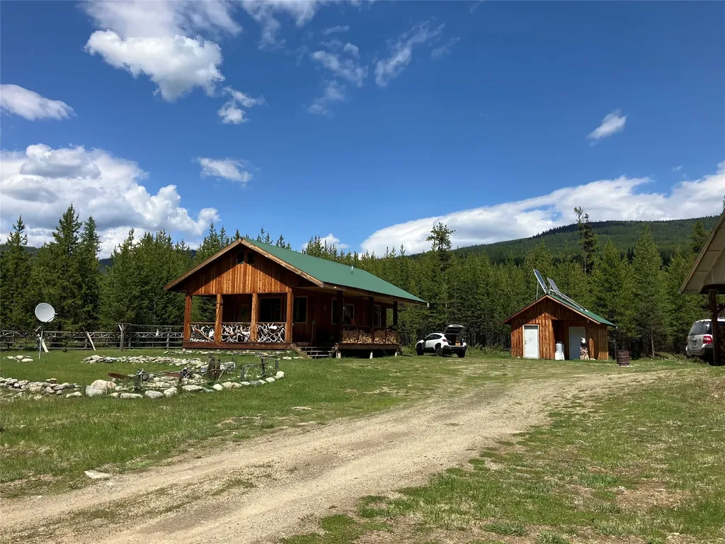 1606 N Fork Yaak Road Troy MT 59935