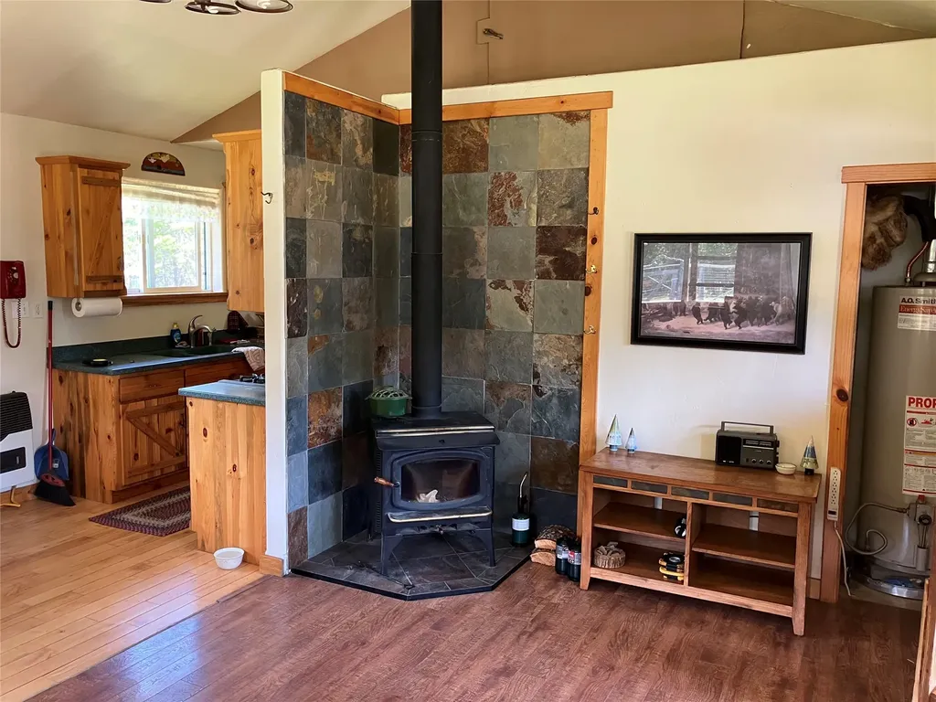 1606 N Fork Yaak Road Troy MT 59935
