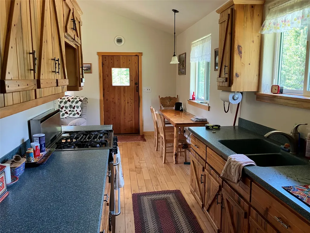 1606 N Fork Yaak Road Troy MT 59935