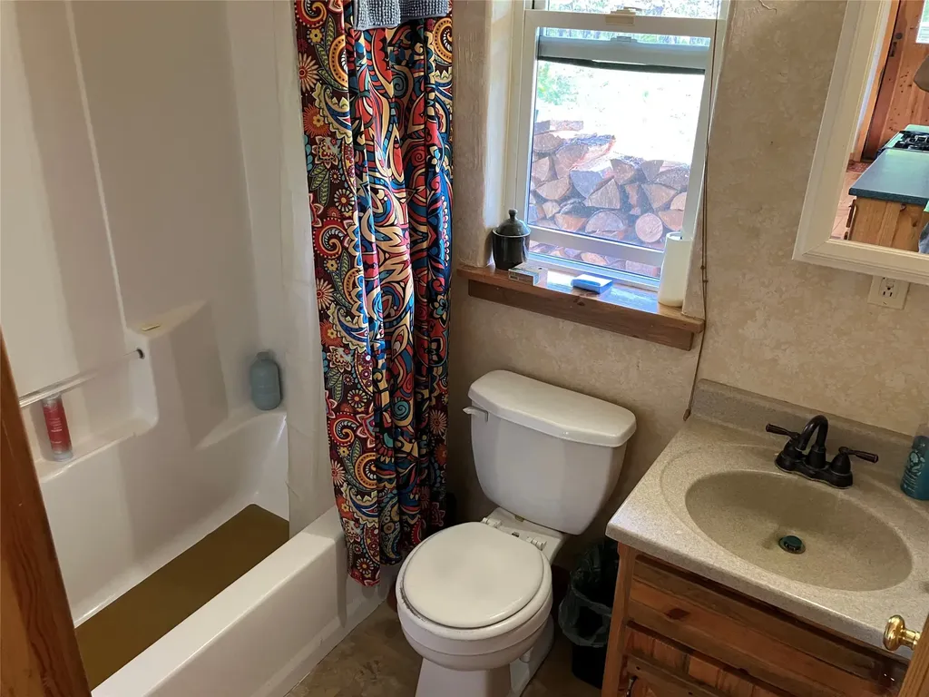 1606 N Fork Yaak Road Troy MT 59935