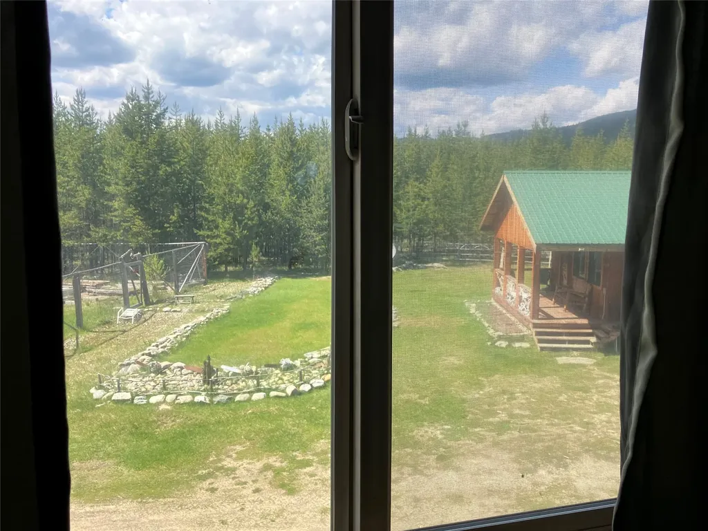 1606 N Fork Yaak Road Troy MT 59935