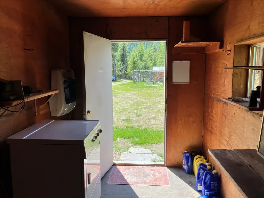 1606 N Fork Yaak Road Troy MT 59935