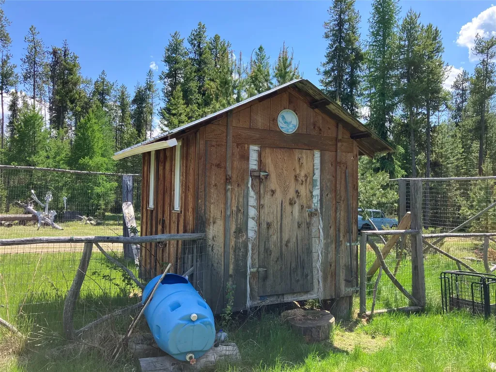 1606 N Fork Yaak Road Troy MT 59935