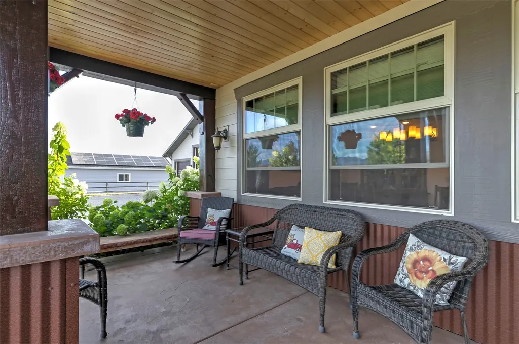 612 Wises Way Corvallis MT 59828