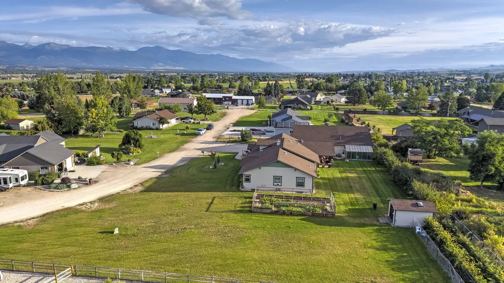 612 Wises Way Corvallis MT 59828