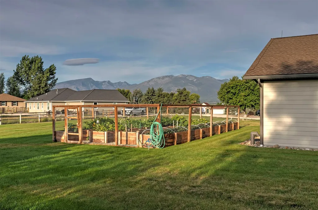 612 Wises Way Corvallis MT 59828