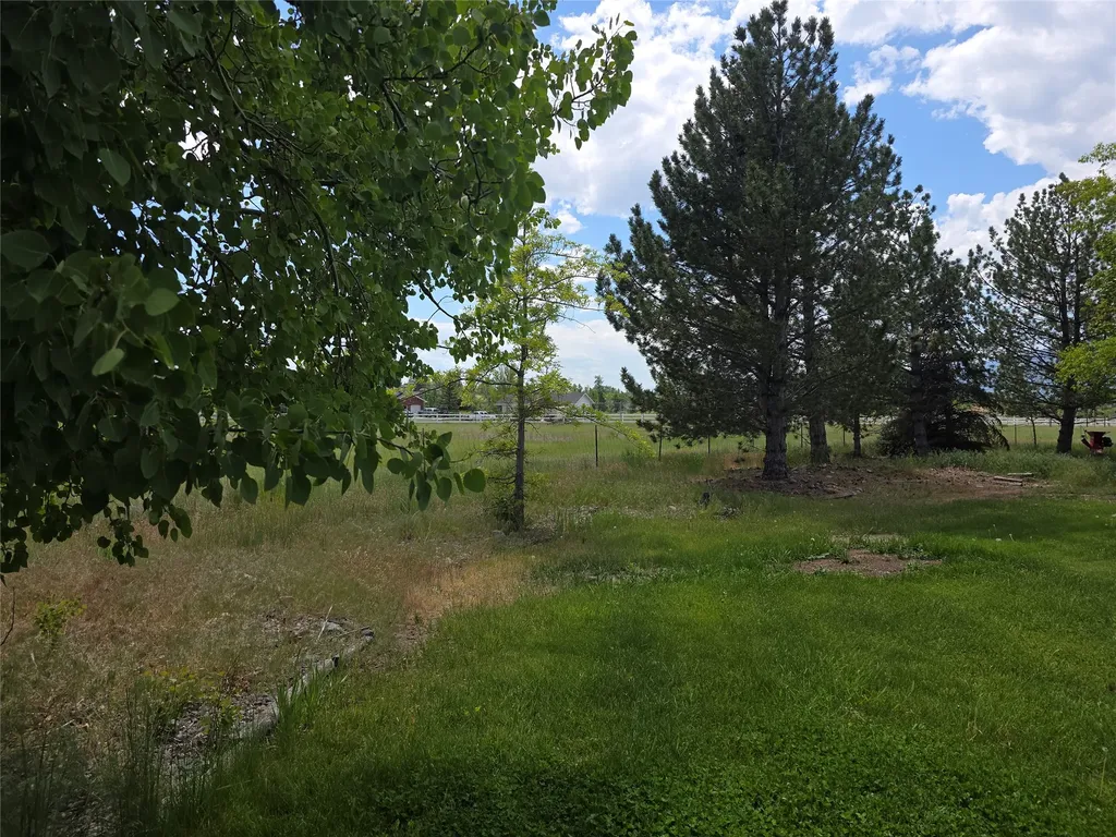 5574 Larson Lane Florence MT 59833