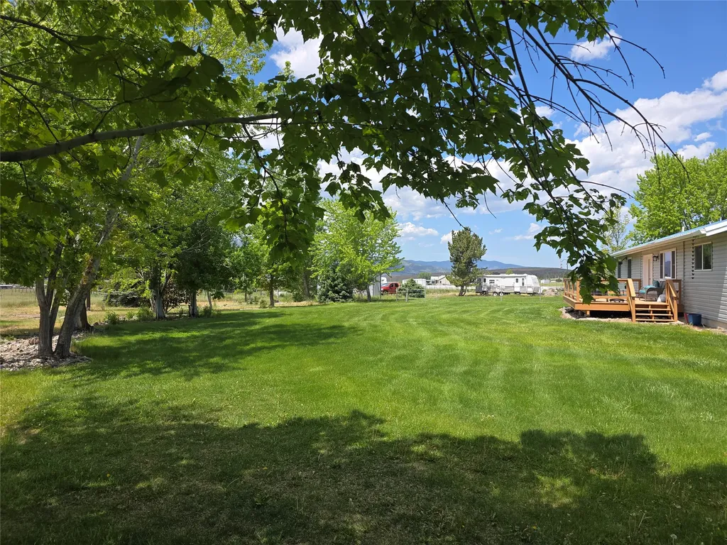 5574 Larson Lane Florence MT 59833