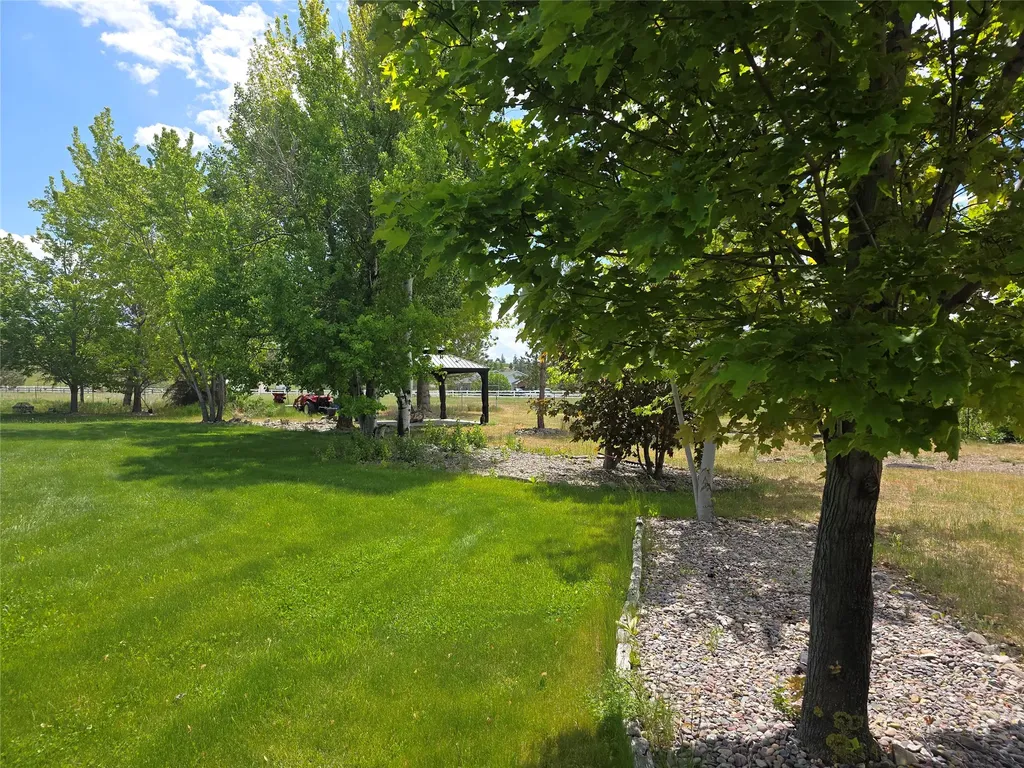 5574 Larson Lane Florence MT 59833
