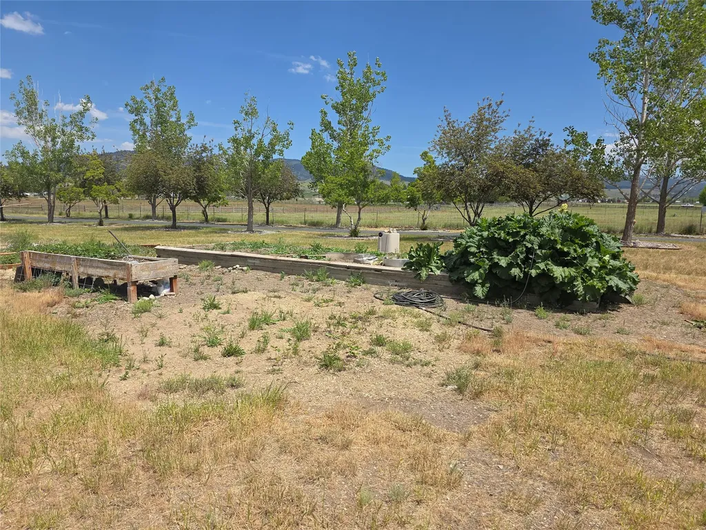 5574 Larson Lane Florence MT 59833
