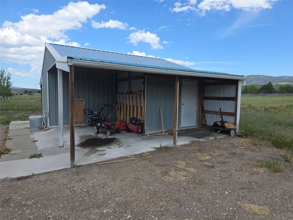 5574 Larson Lane Florence MT 59833