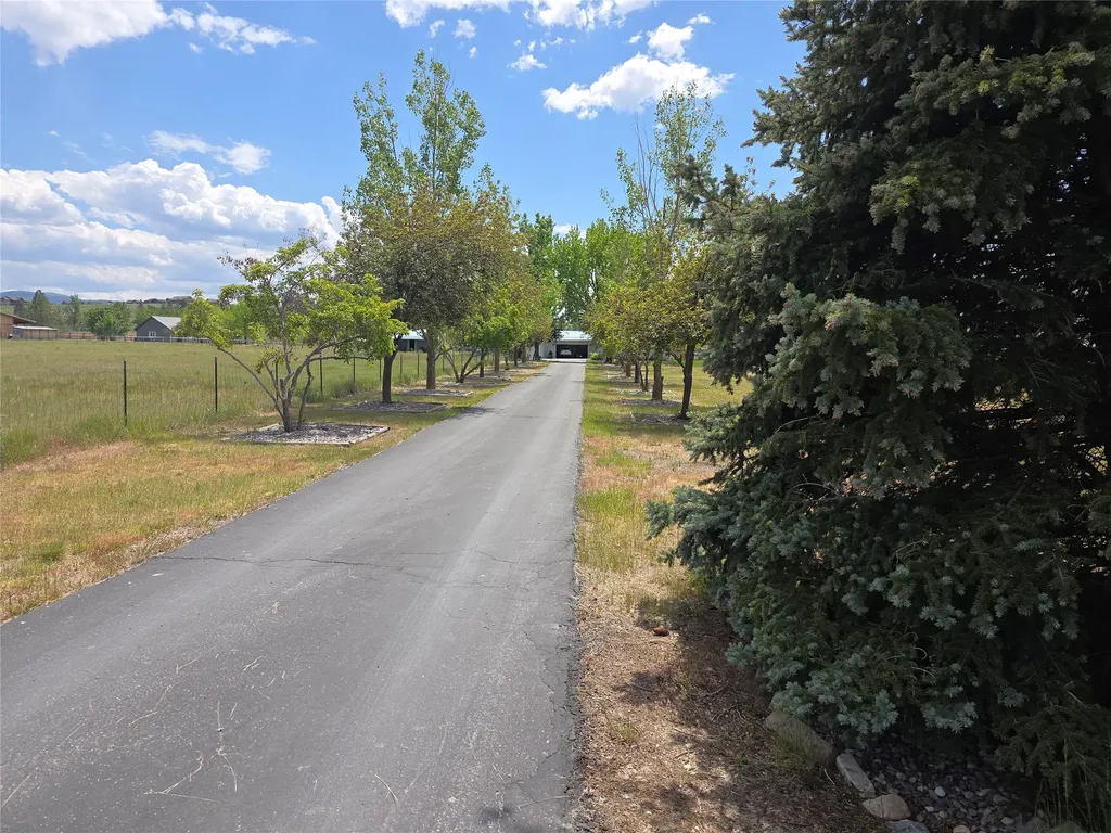 5574 Larson Lane Florence MT 59833