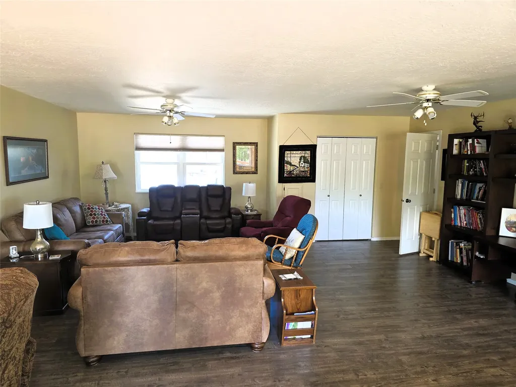 5574 Larson Lane Florence MT 59833