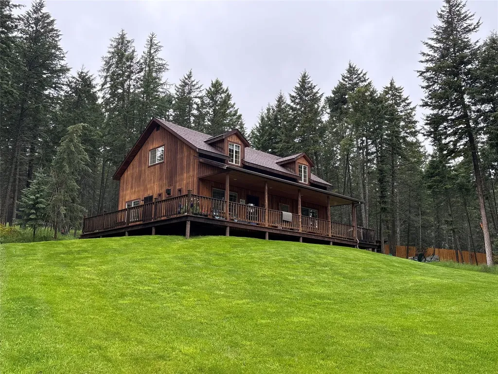 370 Blacktail Road Lakeside MT 59922