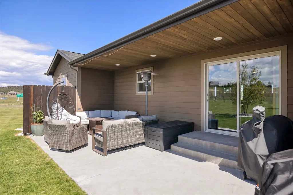 22 Country Meadow Lane Clancy MT 59634