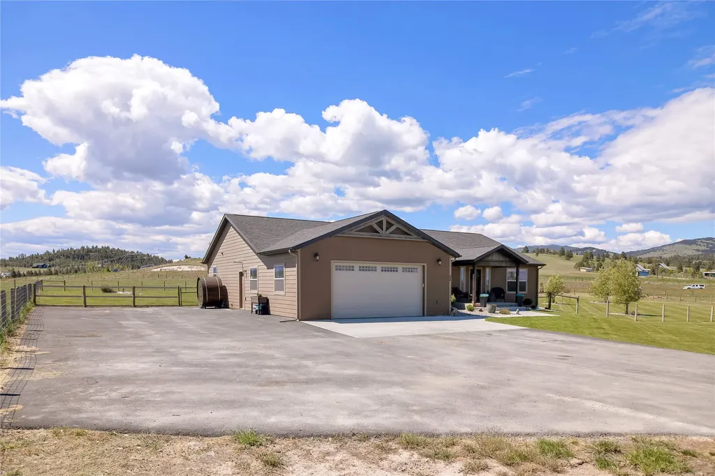 22 Country Meadow Lane Clancy MT 59634