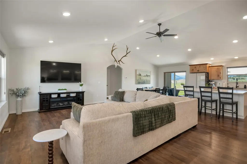 22 Country Meadow Lane Clancy MT 59634